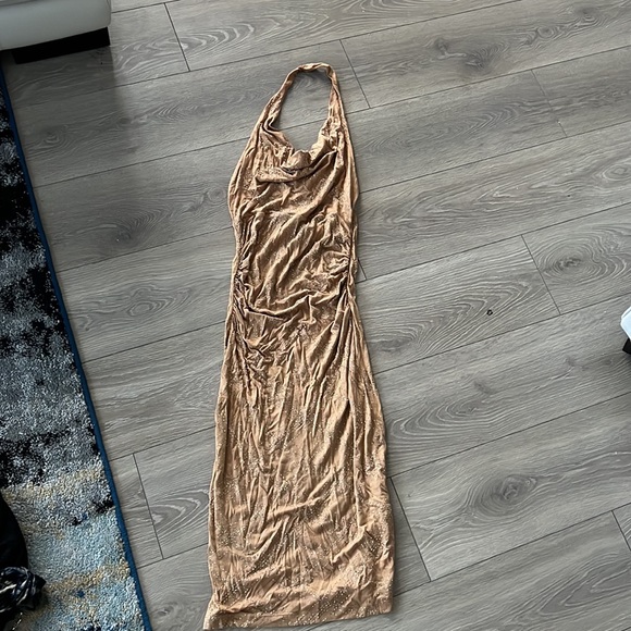 2 dresses! Size 2 H&M dress. The halter is from Arden B. - Picture 4 of 5